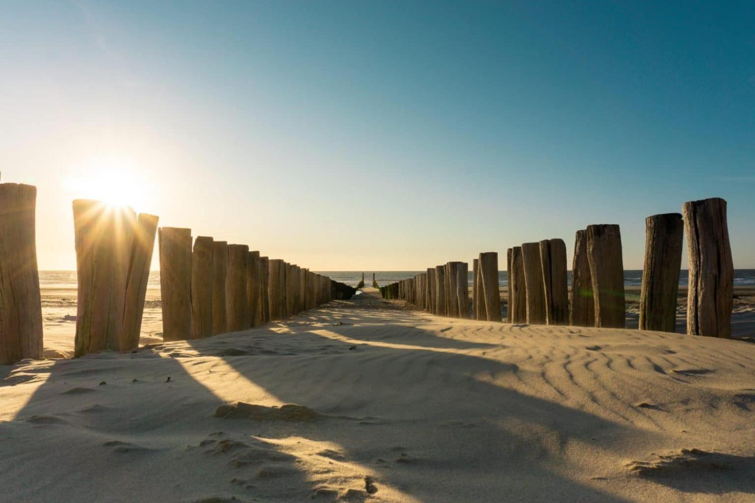 'Relax Lodge Sea' - Wellness Lodge In Zeeland - Private Sauna - Airco - Garden - Outdoor Swimming Pool - Free Wifi, Towels & Bed Linen Heinkenszand المظهر الخارجي الصورة